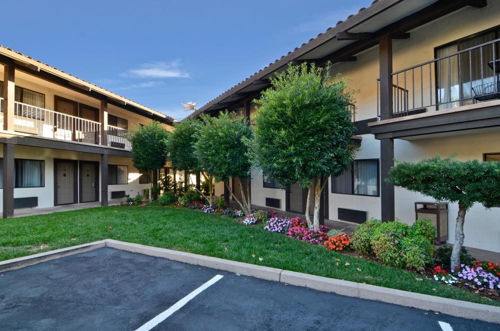 Best Western Plus Inn Scotts Valley Exterior photo